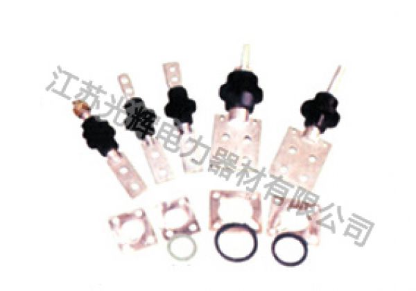 Conductive pole of American type box transformer